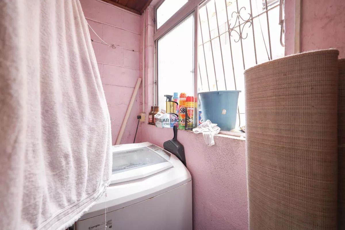 Apartamento 2 Dormitórios com Garagem em Localização Estratégica – 46,226 m²