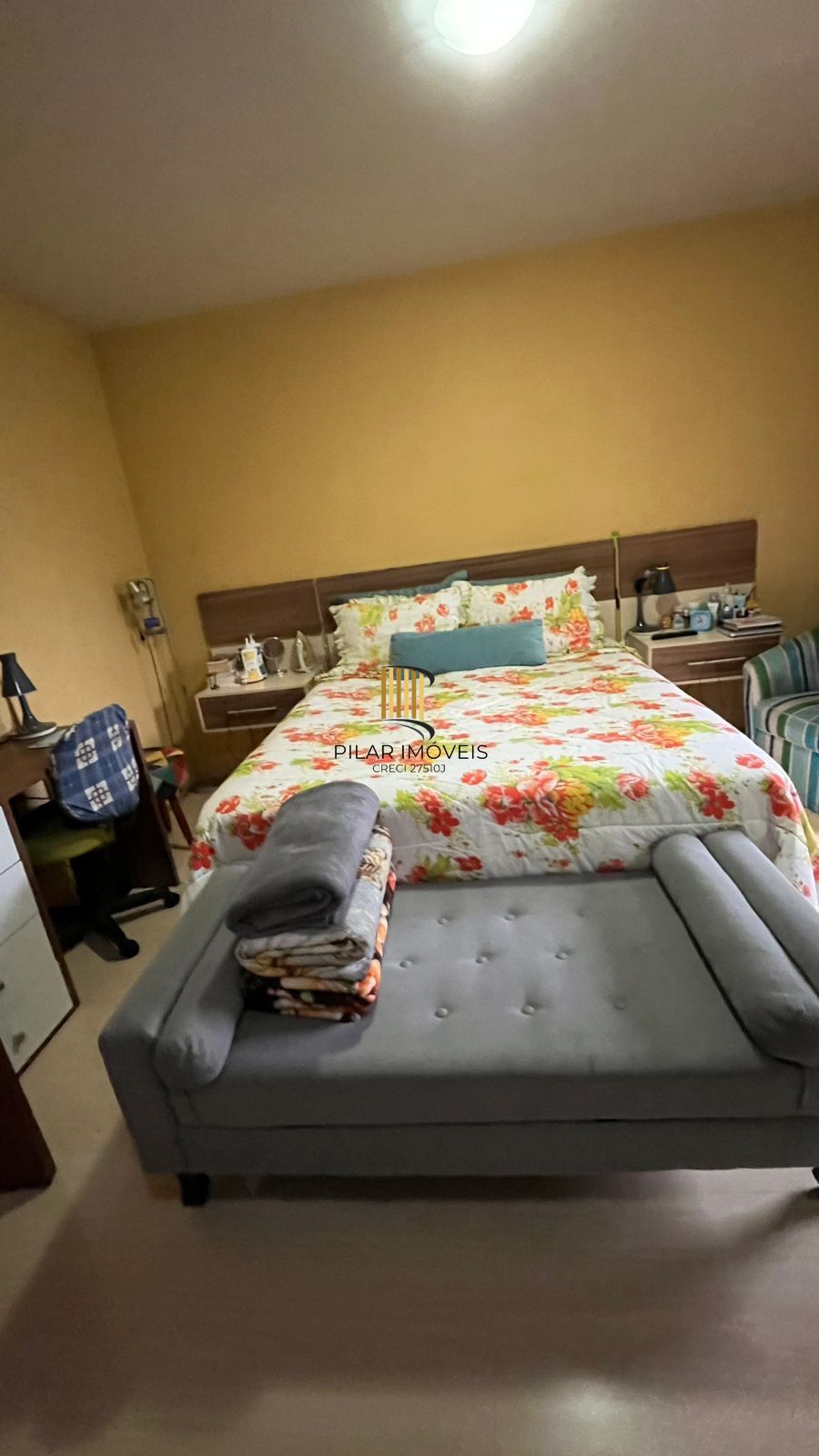 Sobrado Imponente com 4 Andares e 230m² – Garden Privativo e Lareira | R$ 1.480.000