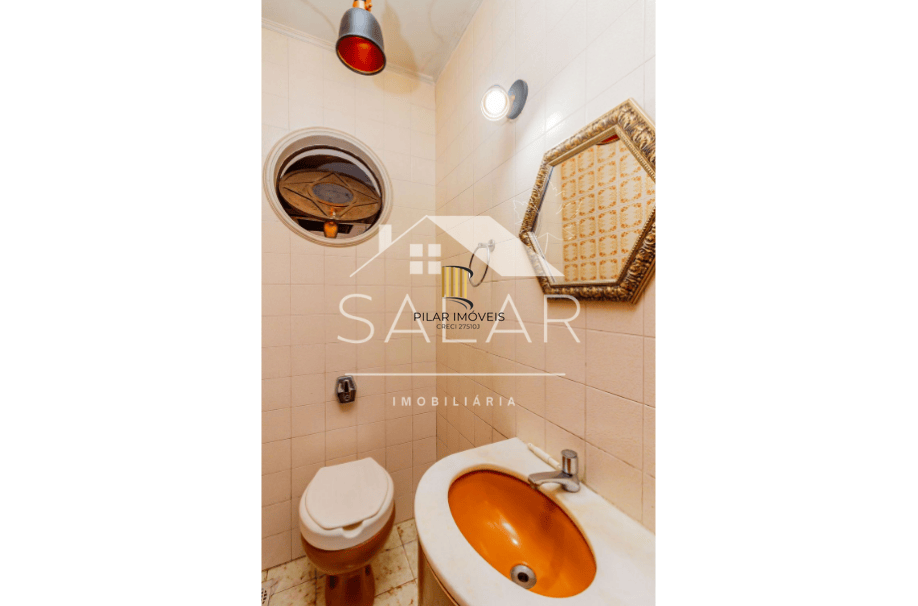 Casa em ótima localização, com 201m², Bairro Medianeira, Porto Alegre/RS