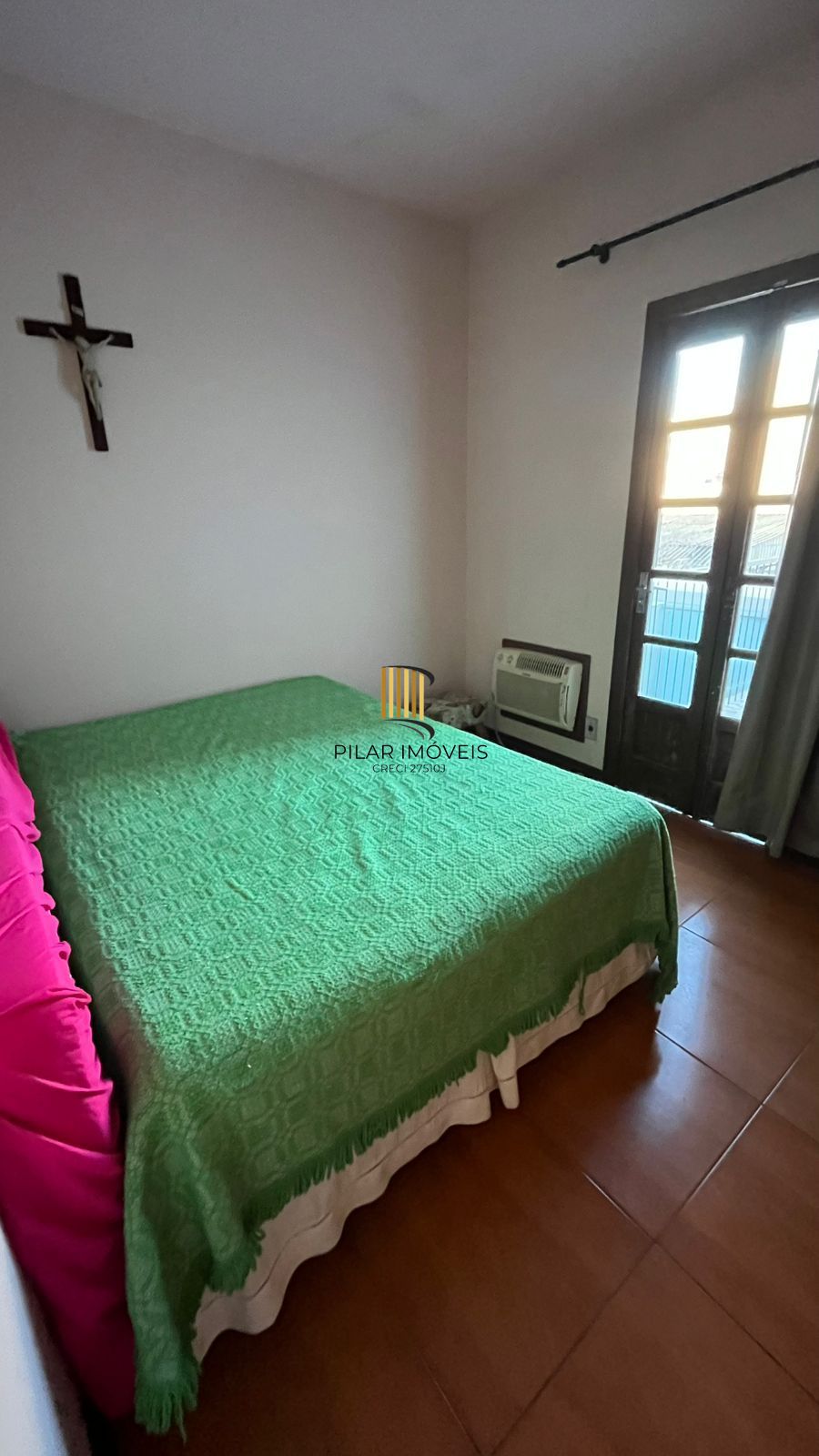 Casa de 03 dormitórios com suíte, Bairro Camaquã, Porto Alegre/RS