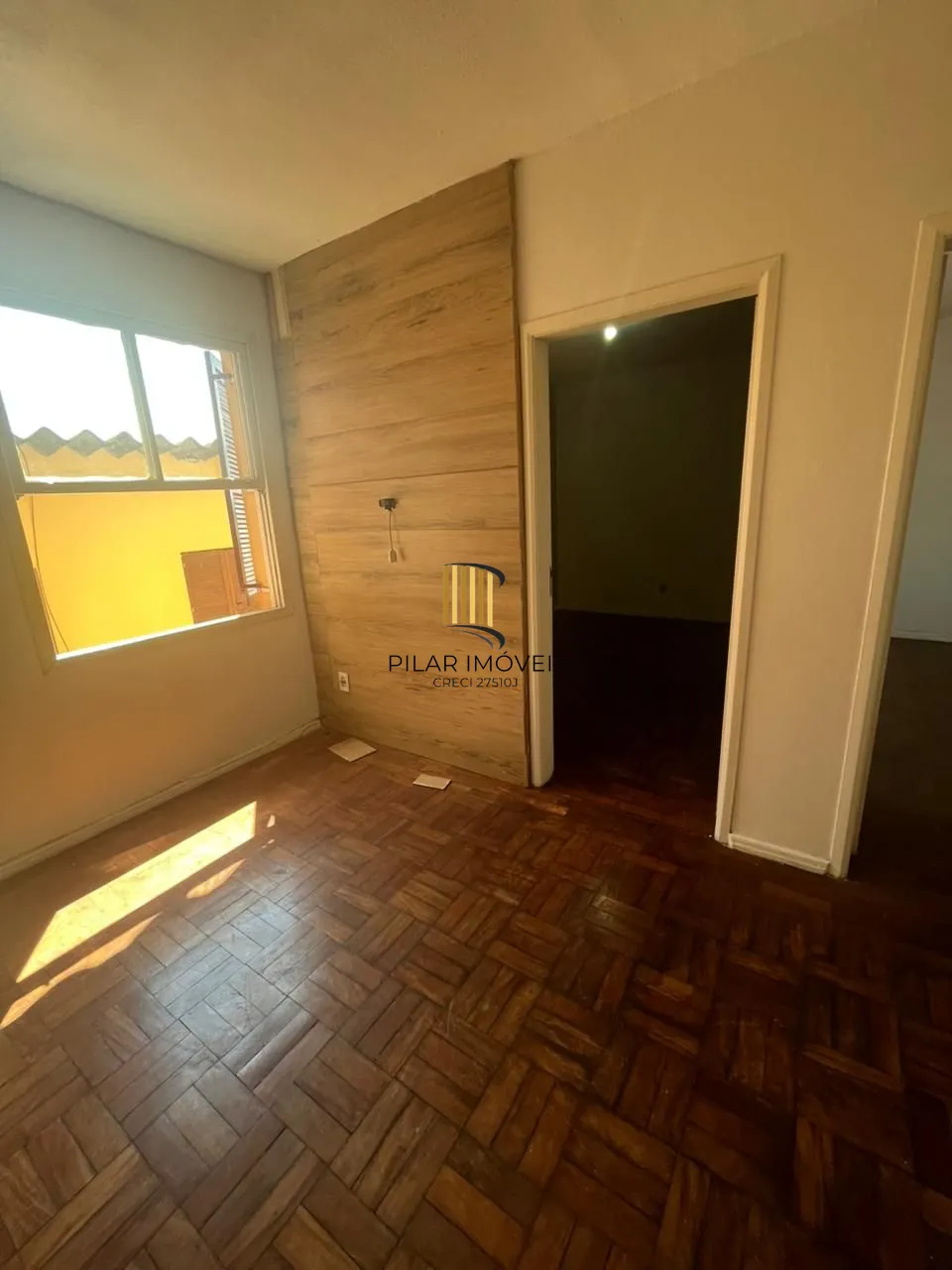 Apartamento 2 Dormitórios Reformado com Localização Imbatível