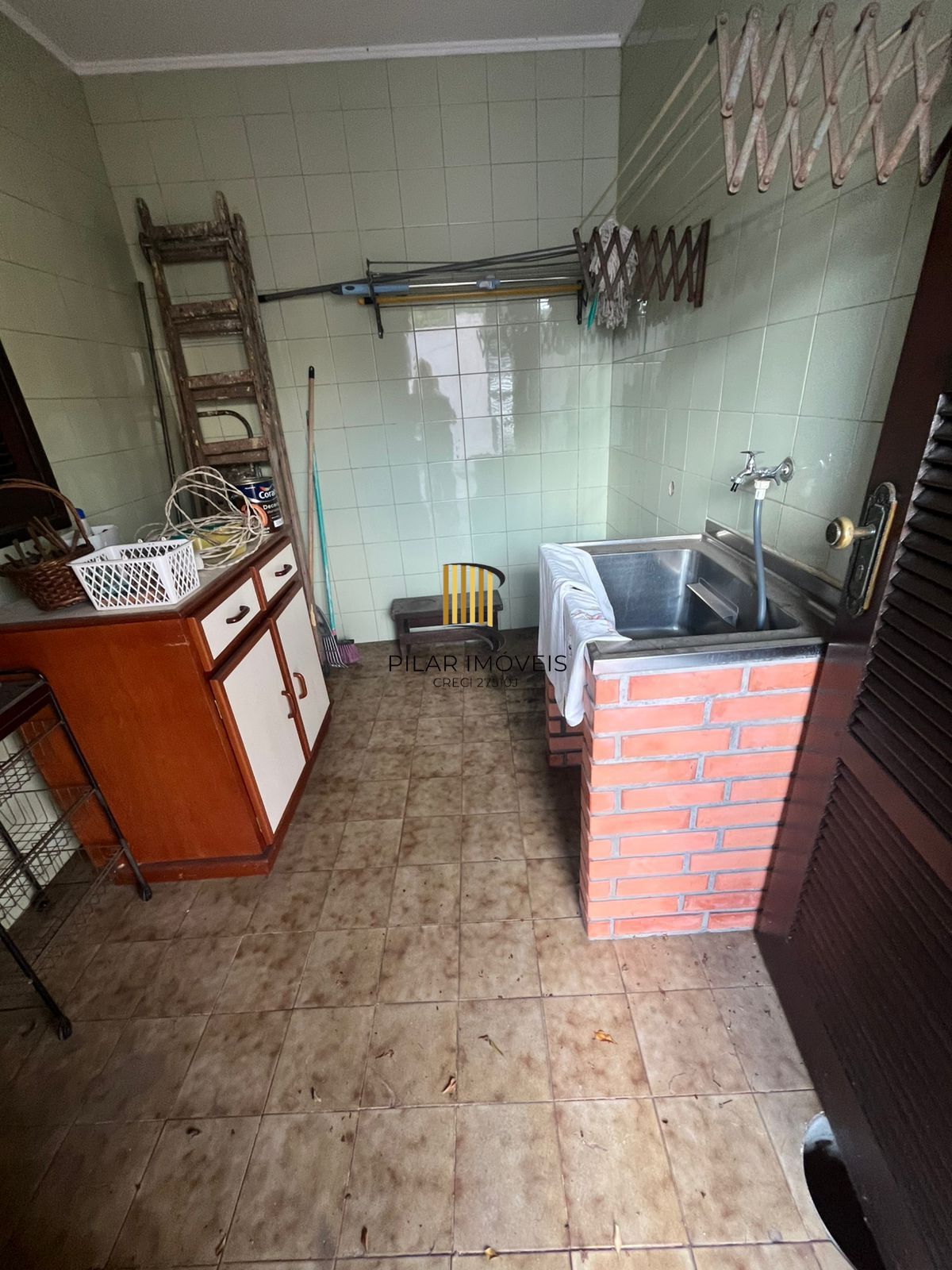 Casa ampla com potencial residencial e comercial | 220m² | Porto Alegre, Rio Grande do Sul