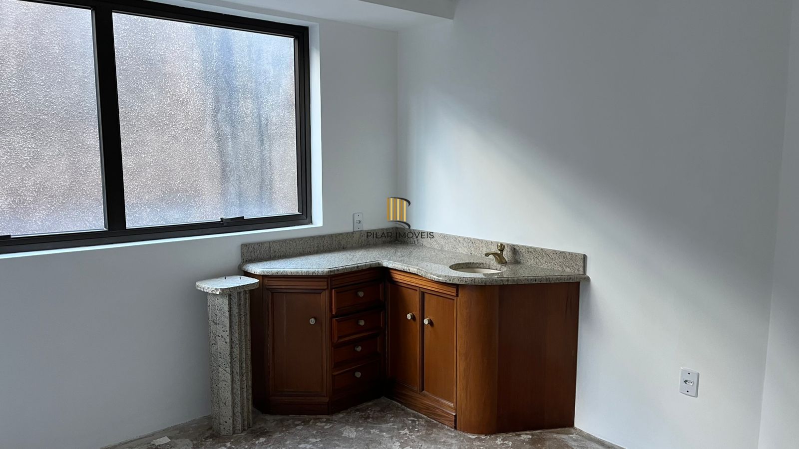 Escritório para venda com 30m², Bairro Rio Branco, Porto Alegre/RS