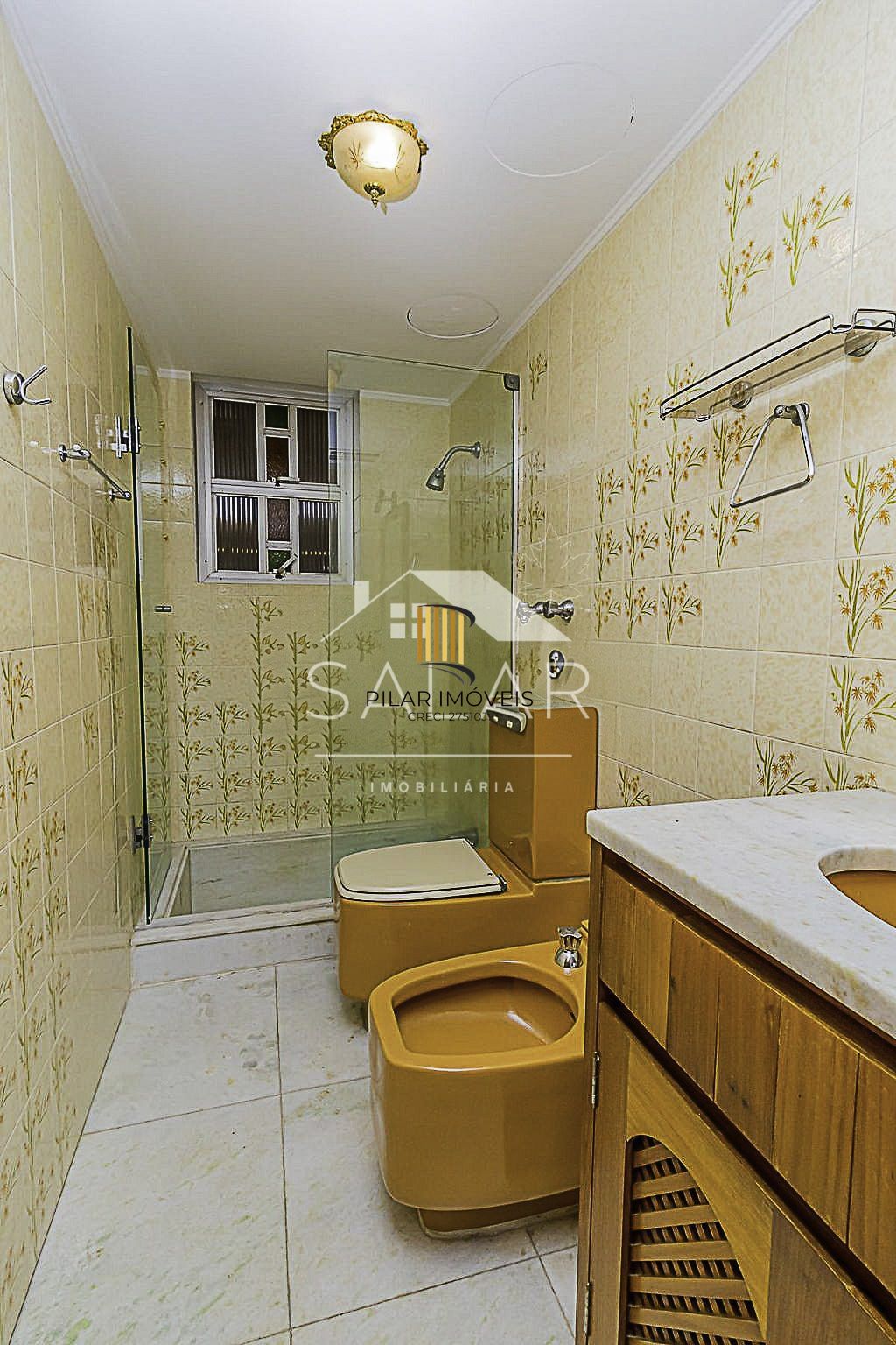 Apartamento de 02 dormitórios com estilo, Bairro Menino Deus, Porto Alegre, Rio Grande do Sul