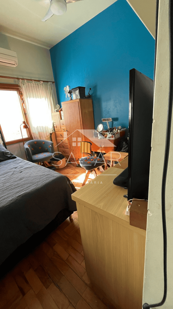 Casa com 03 dormitórios, Bairro Santana, Porto Alegre/RS