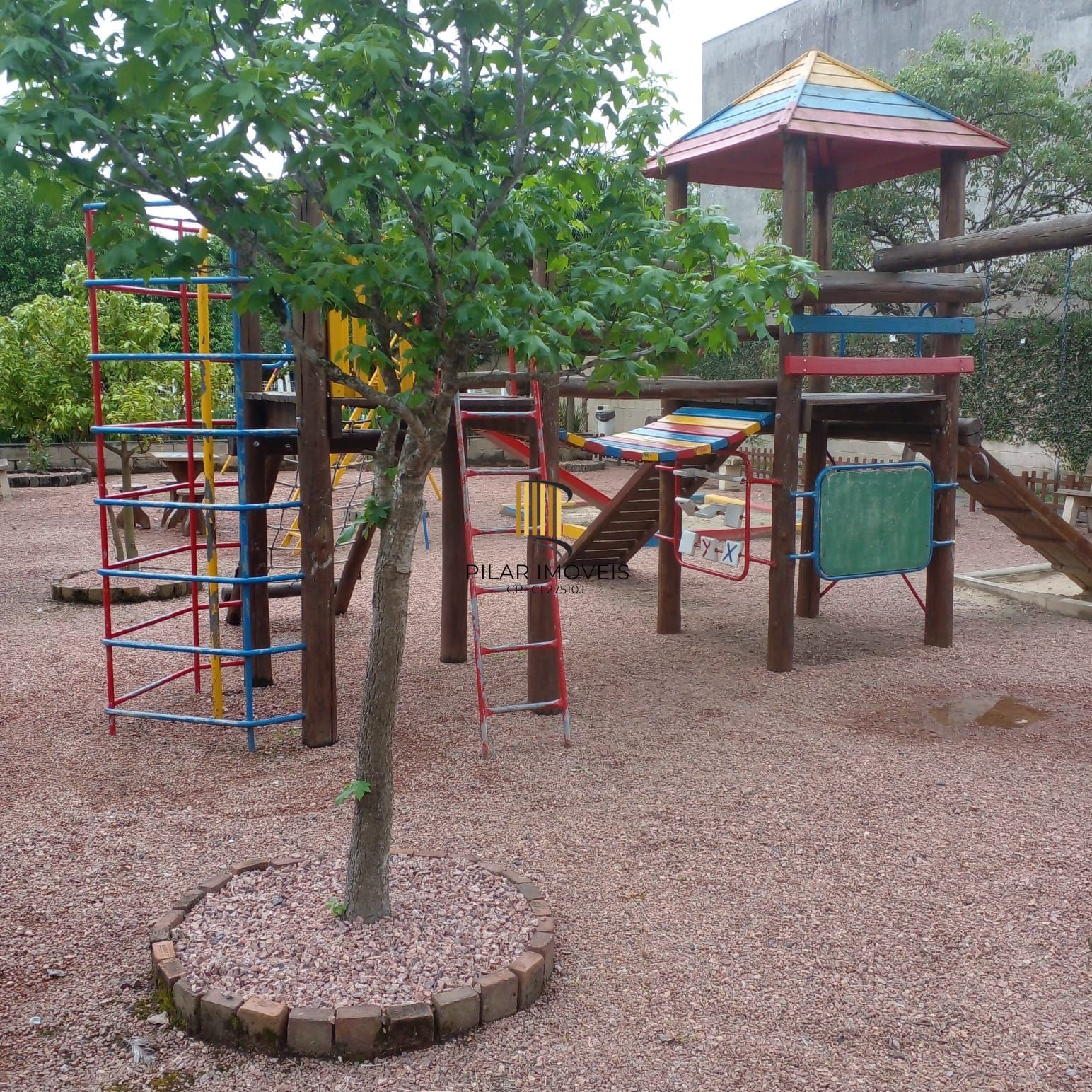 Excelente sobrado de 02 dormitórios, Bairro Rio Branco, Canoas/RS