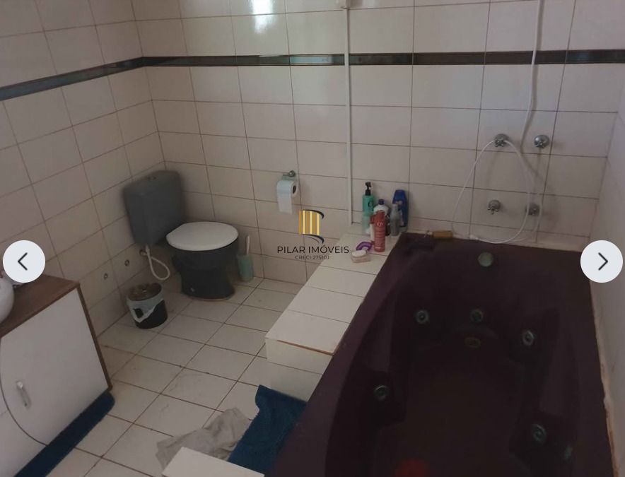 Casa de 02 pavimentos, Bairro Jardim Algarve, Porto Alegre/RS