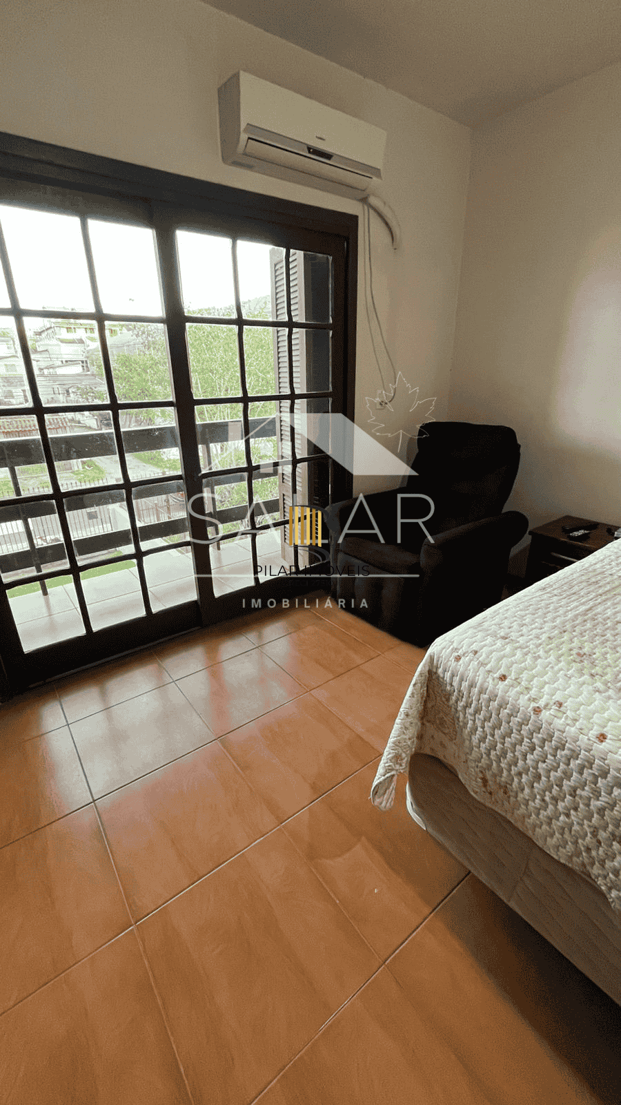 Casa de 03 dormitórios com suíte, Bairro Camaquã, Porto Alegre/RS