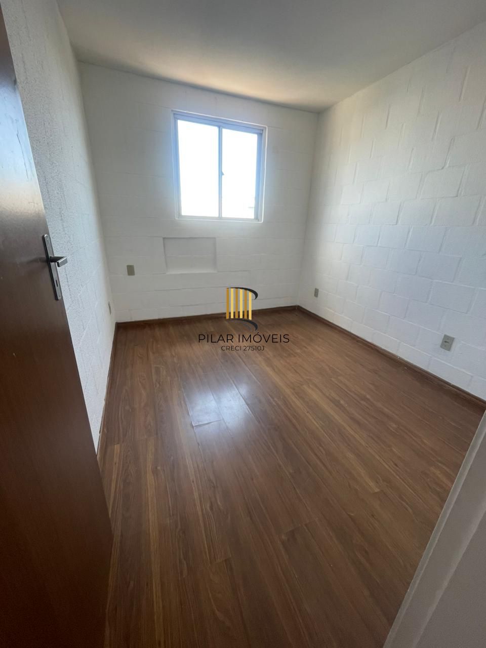 Apartamento de 02 dormitórios, bairro Campo Novo, Porto Alegre/RS