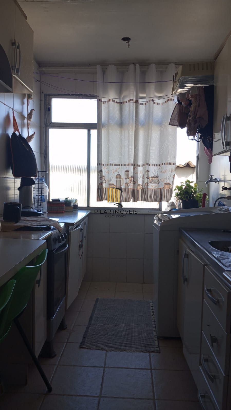 Apartamento de 02 dormitórios, no Vila Nova, Porto Alegre/RS