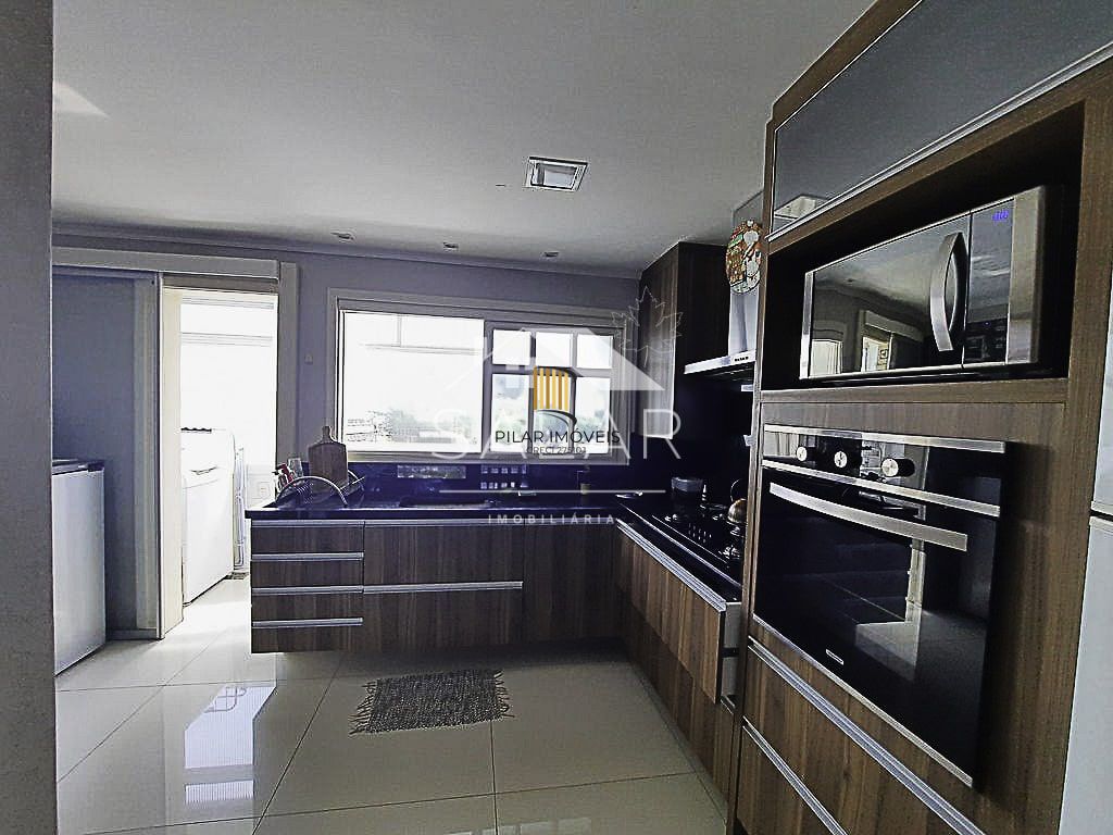 Apartamento de 02 dormitórios, no Bairro Menino Deus, Porto Alegre/RS