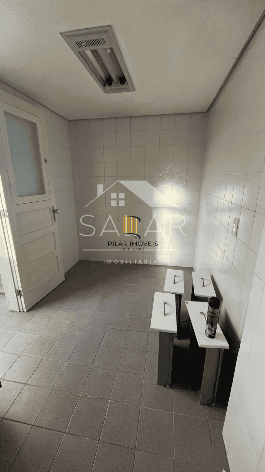 Apartamento de 02 dormitórios, Bairro Medianeira, Porto Alegre/RS