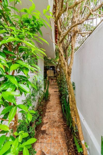 Casa em ótima localização, com 201m², Bairro Medianeira, Porto Alegre/RS