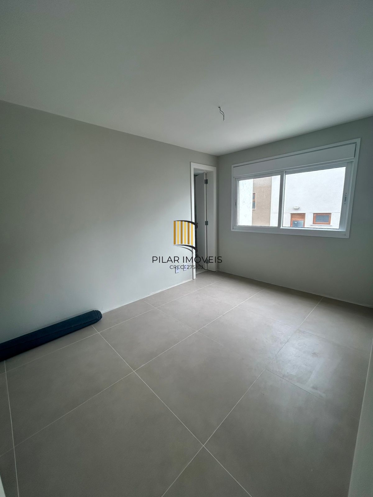 Excelente apartamento de 03 dormitórios, de frente, Bairro Vila Ipiranga, Porto Alegre/RS