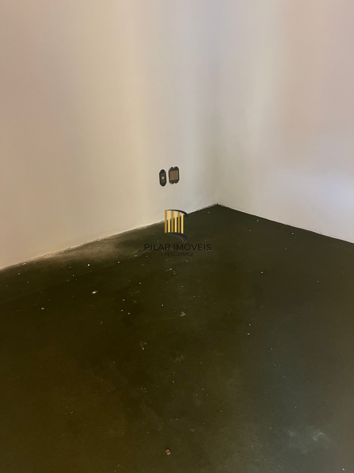 Casa ampla com potencial residencial e comercial | 220m² | Porto Alegre, Rio Grande do Sul