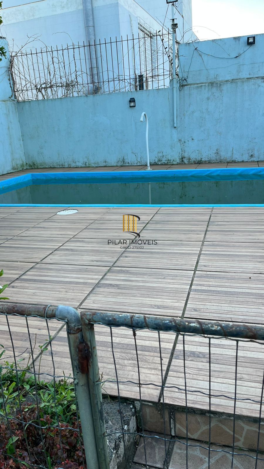 Casa de 03 dormitórios com suíte, Bairro Camaquã, Porto Alegre/RS