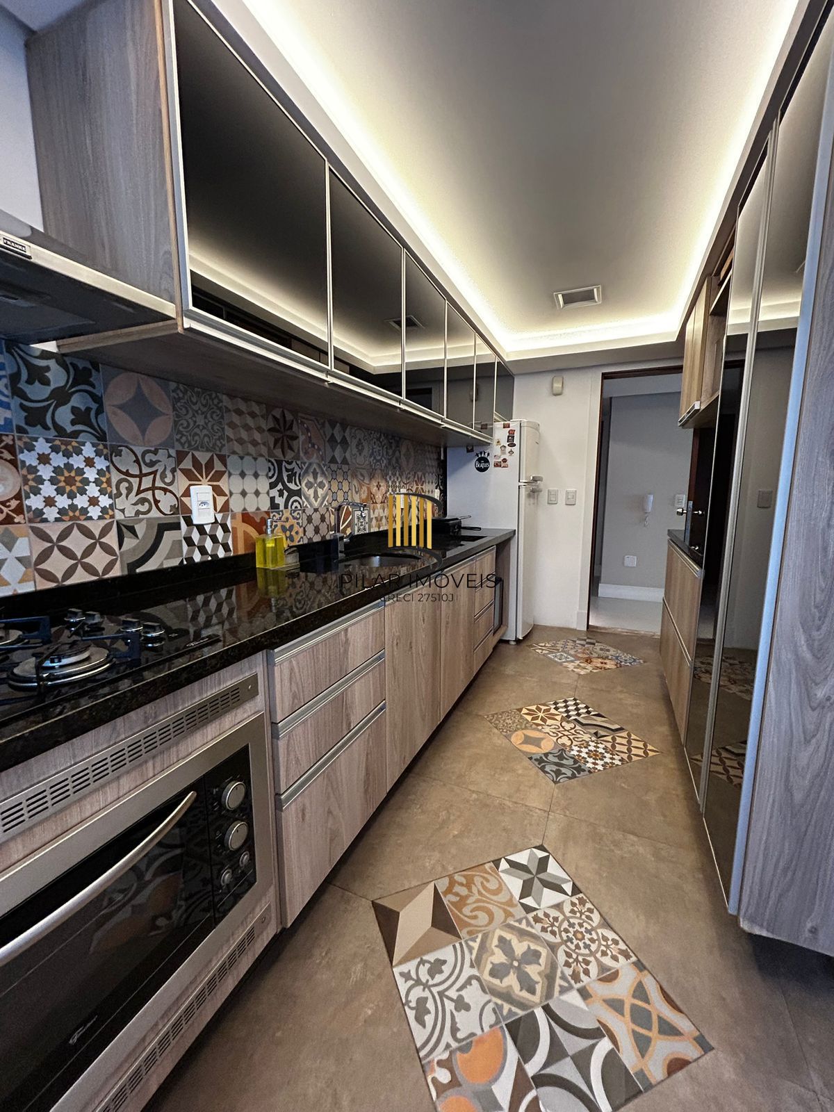 Amplo Apartamento de 183m² na Anita Garibaldi com 2 Vagas, Depósito e Projeto para Cobertura