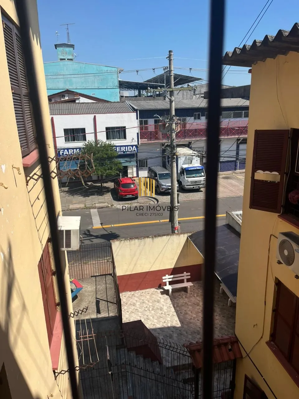 Apartamento 2 Dormitórios Reformado com Localização Imbatível