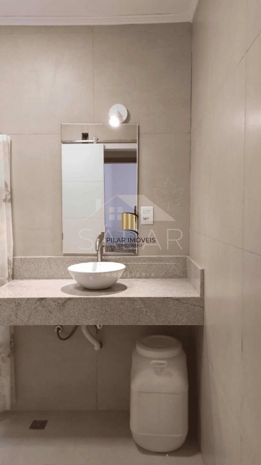 Aconchegante apartamento de 02 dormitórios no Bairro São João, Porto Alegre/RS