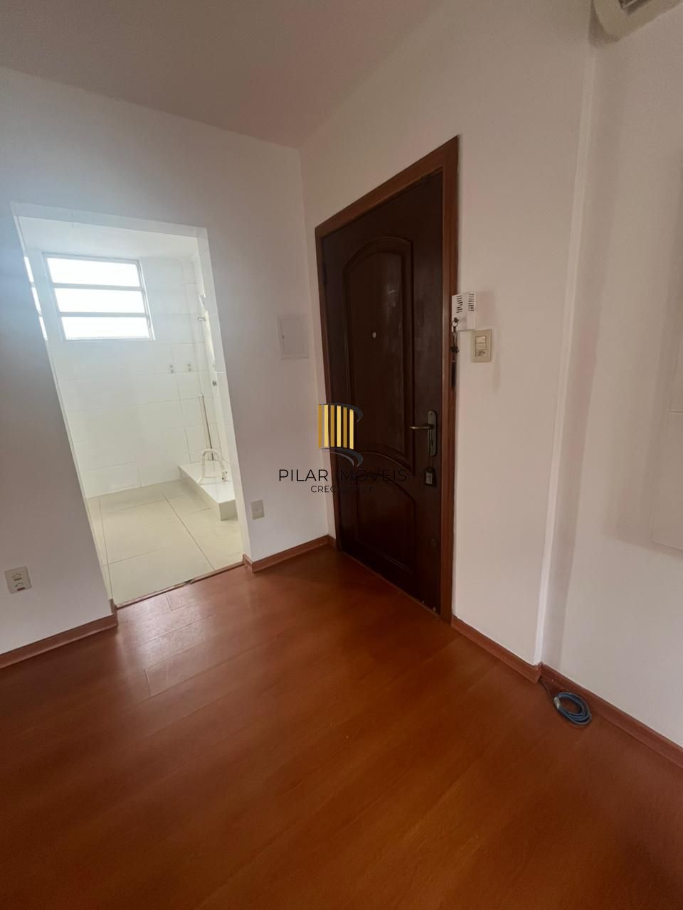Apartamento 2 Dormitórios Reformado | 44,33m² Privativos | Ótima Localização - Pilar Imóveis