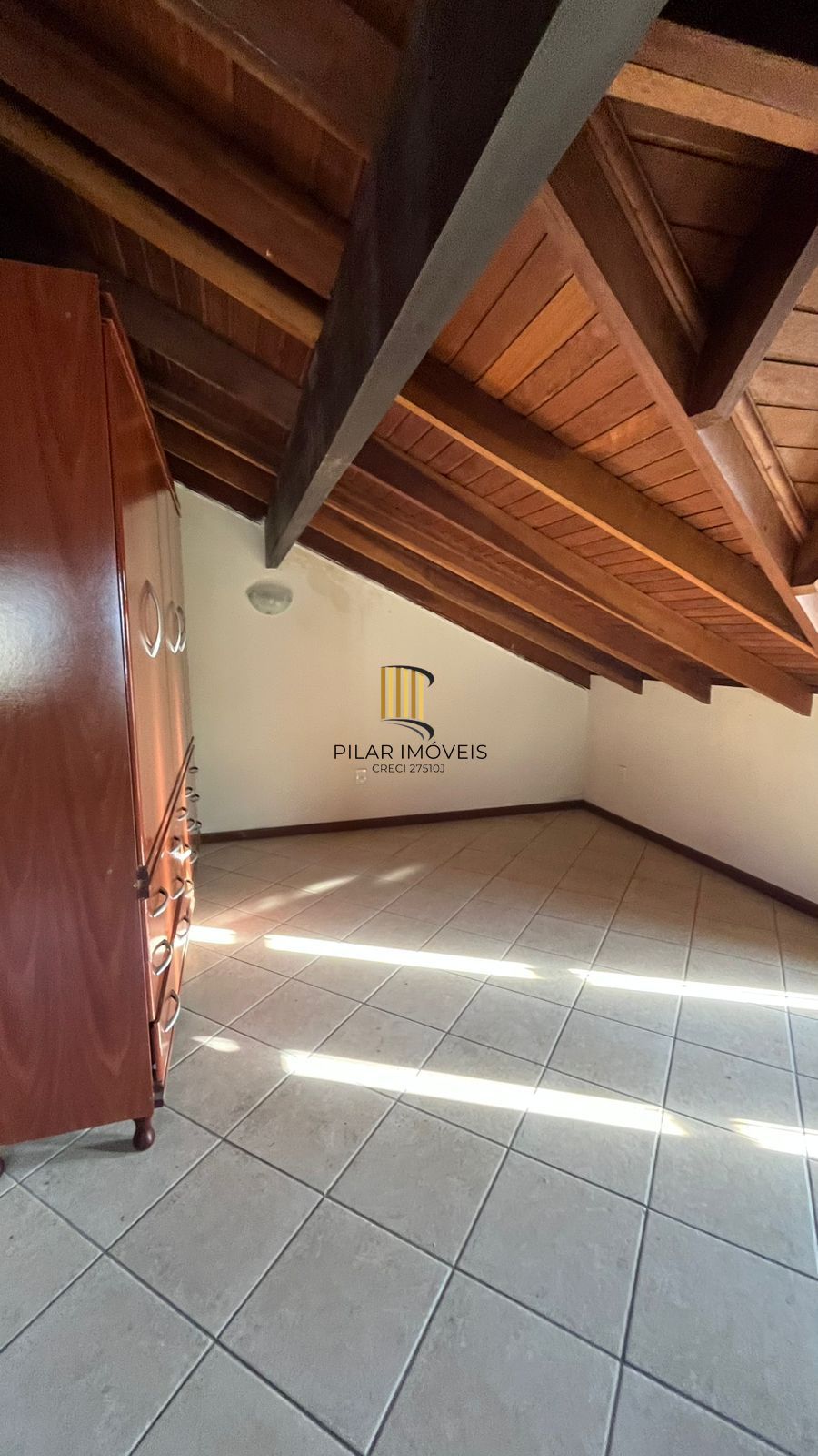 Casa com piscina, Santa Fé, zona Norte de Porto Alegre, Rio Grande do Sul