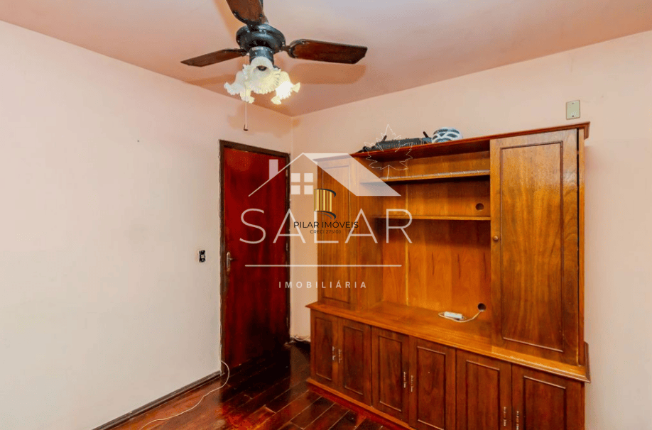 Casa em ótima localização, com 201m², Bairro Medianeira, Porto Alegre/RS