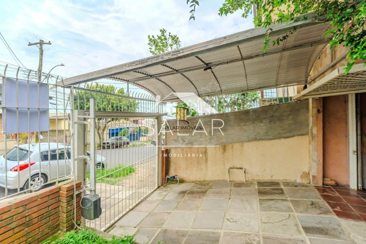 Casa com piscina no Bairro Partenon – Porto Alegre – RS
