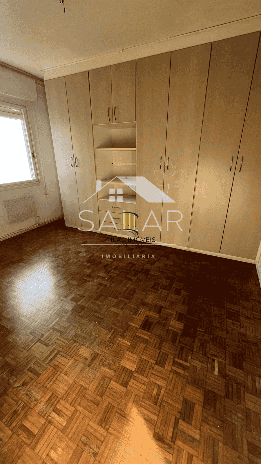 Apartamento de 02 dormitórios, Bairro Medianeira, Porto Alegre/RS