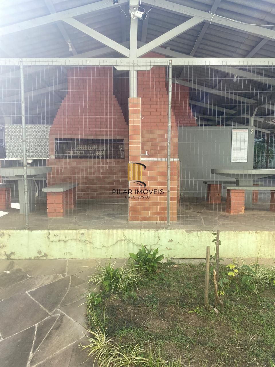 Apartamento com 02 dormitórios, Bairro Camaquã, Porto Alegre/RS