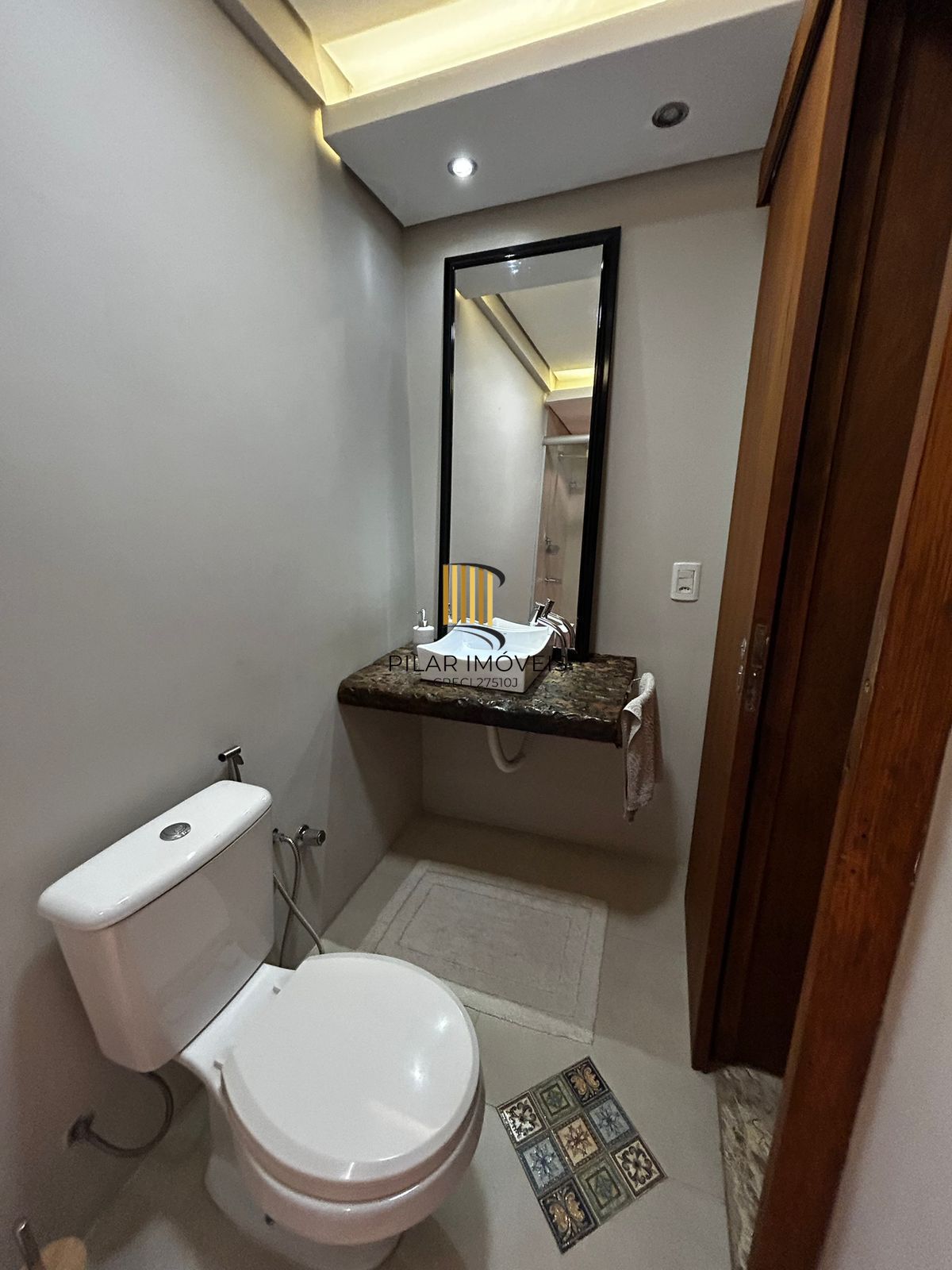 Amplo Apartamento de 183m² na Anita Garibaldi com 2 Vagas, Depósito e Projeto para Cobertura