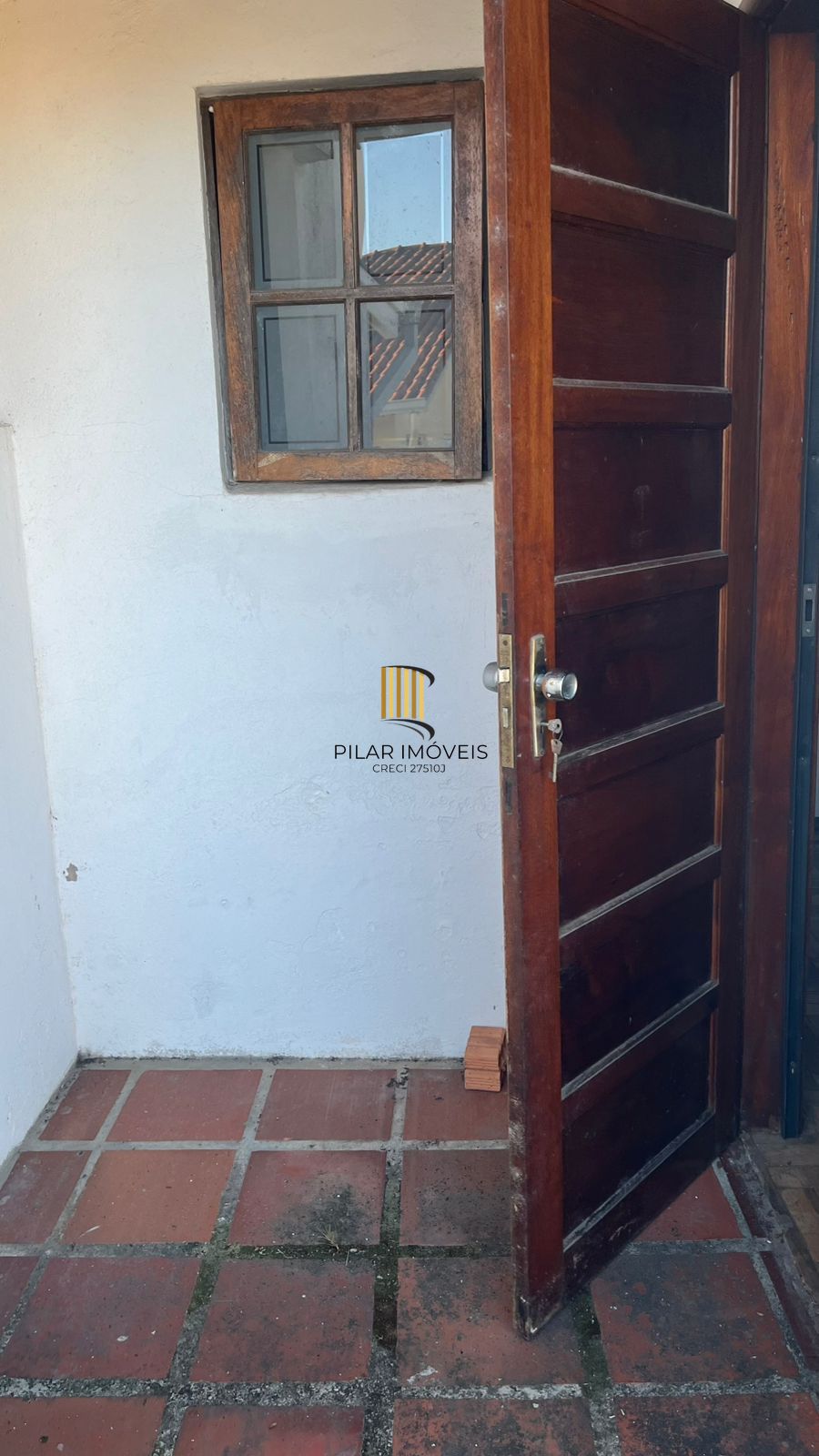 Terreno com duas casas no pátio, Bairro Teresópolis, Porto Alegre, Rio Grande do Sul