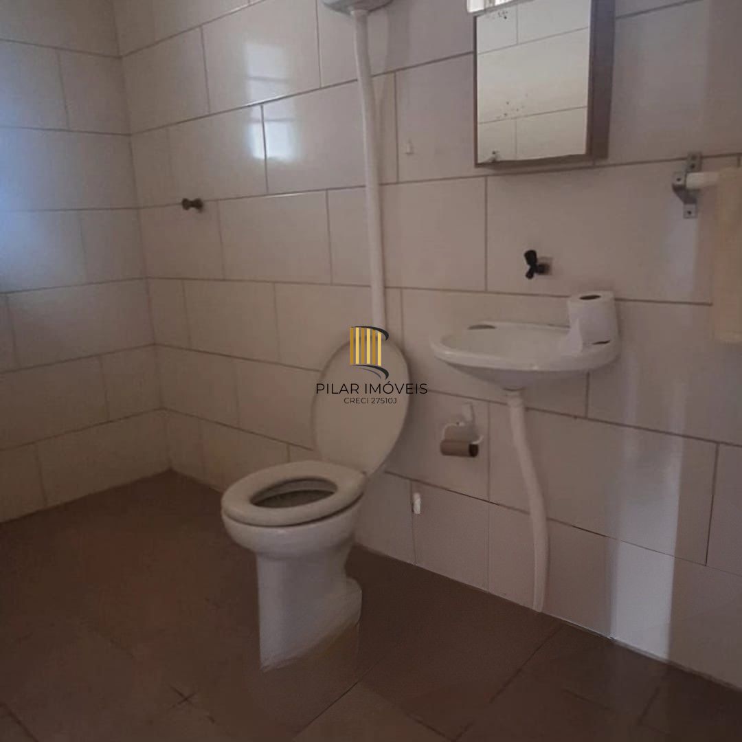 Casa com terreno de 600m², loteamento denominado Vila São Lucas, no município de Viamão/RS