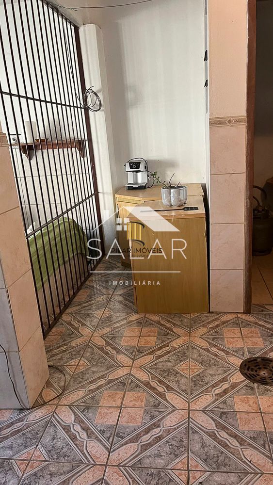 Terreno com duas casas no pátio, Bairro Teresópolis, Porto Alegre, Rio Grande do Sul