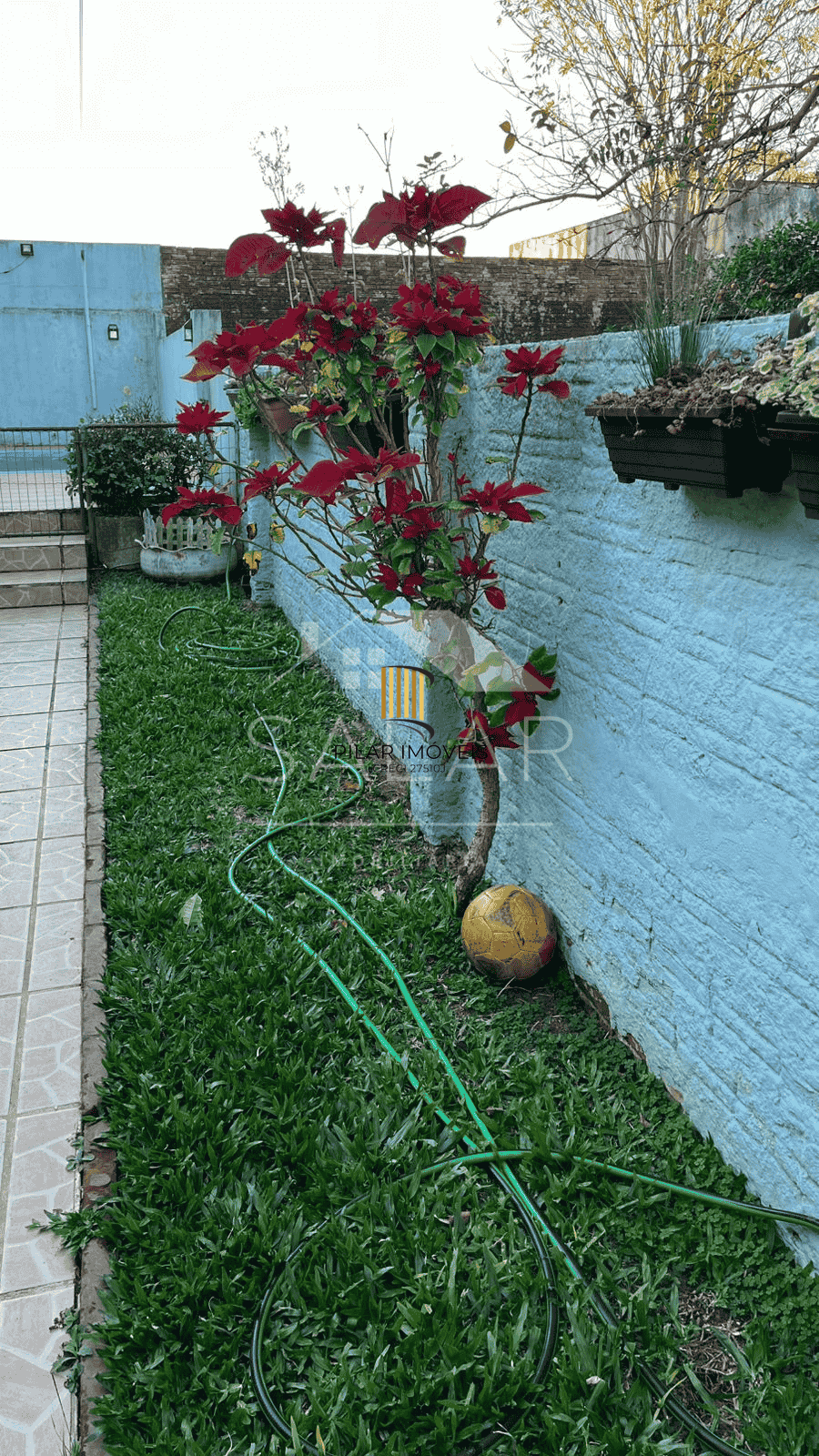 Casa de 03 dormitórios com suíte, Bairro Camaquã, Porto Alegre/RS