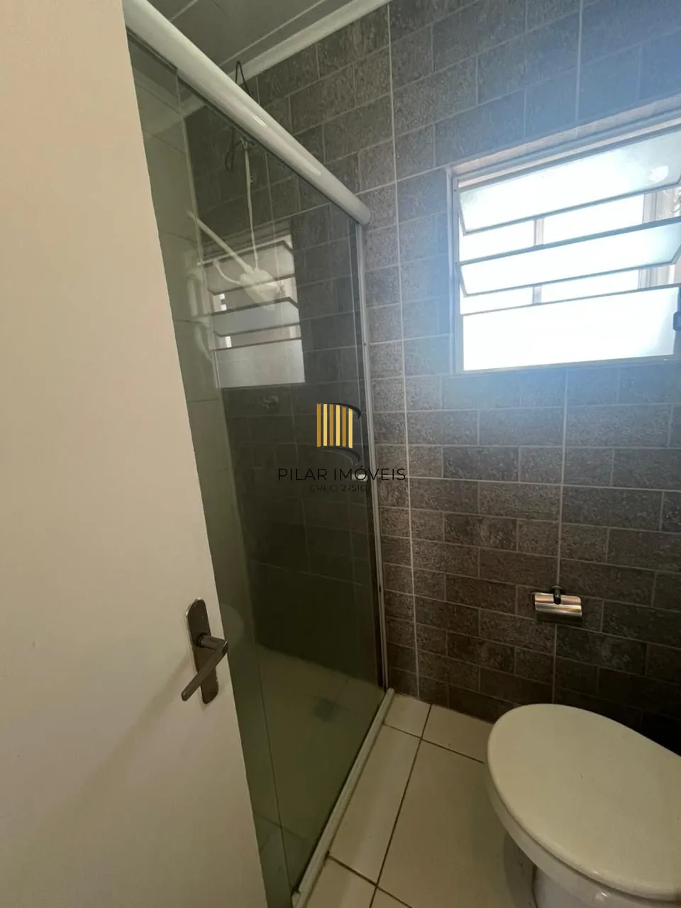 Apartamento 2 Dormitórios Reformado com Localização Imbatível