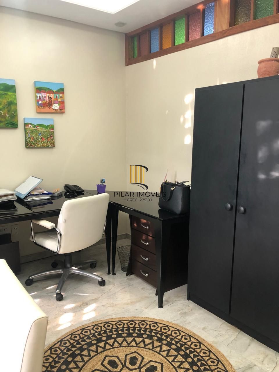 Sala Comercial no Passo da Areia com Banheiro Privativo – 30m²