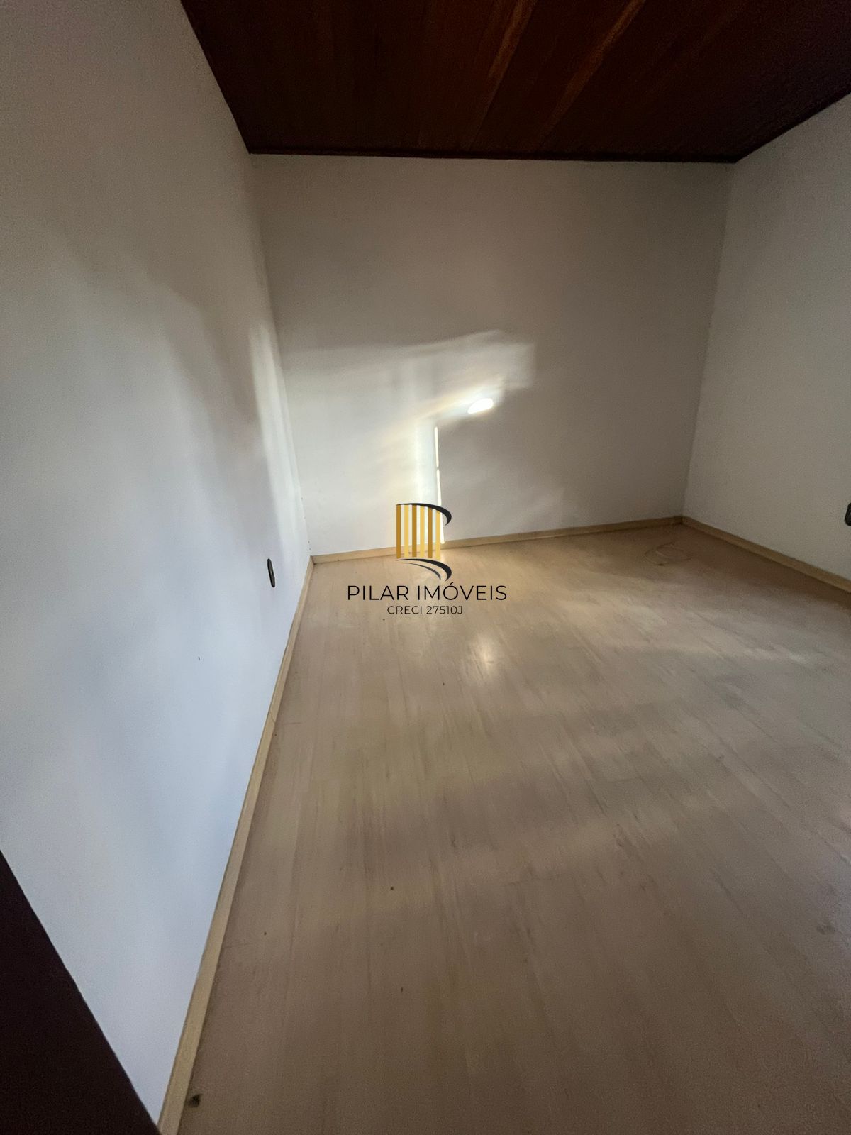 Casa ampla com potencial residencial e comercial | 220m² | Porto Alegre, Rio Grande do Sul