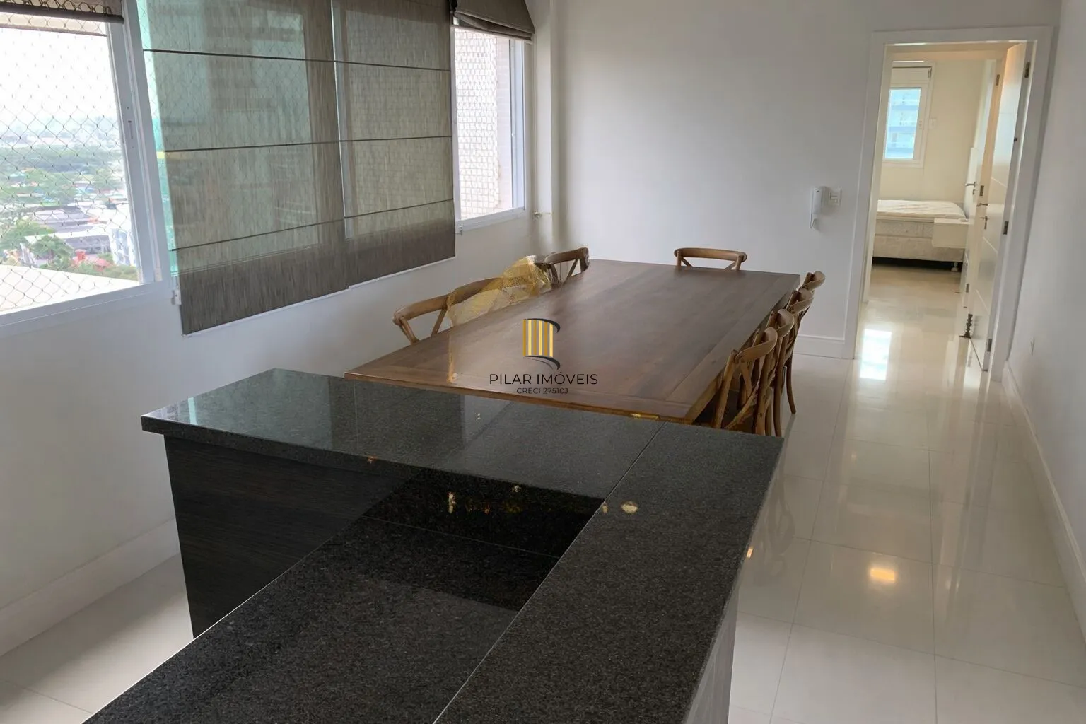 Amplo Apartamento de 3 Dormitórios com 151m² no Centro de Torres