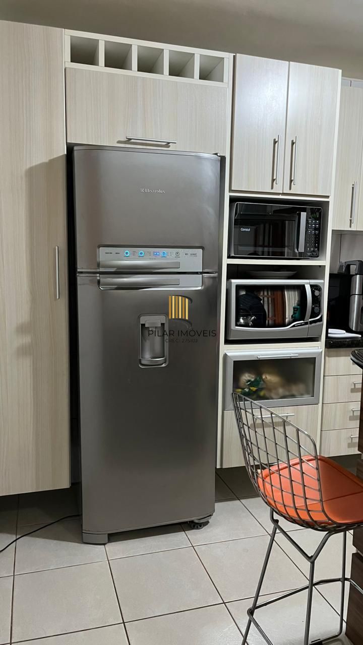 Sobrado Imponente com 4 Andares e 230m² – Garden Privativo e Lareira | R$ 1.480.000