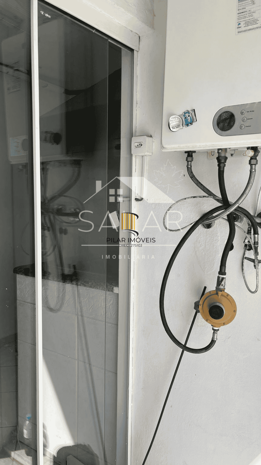 Cobertura com 03 dormitórios, Bairro Passo da Areia, Porto Alegre/RS