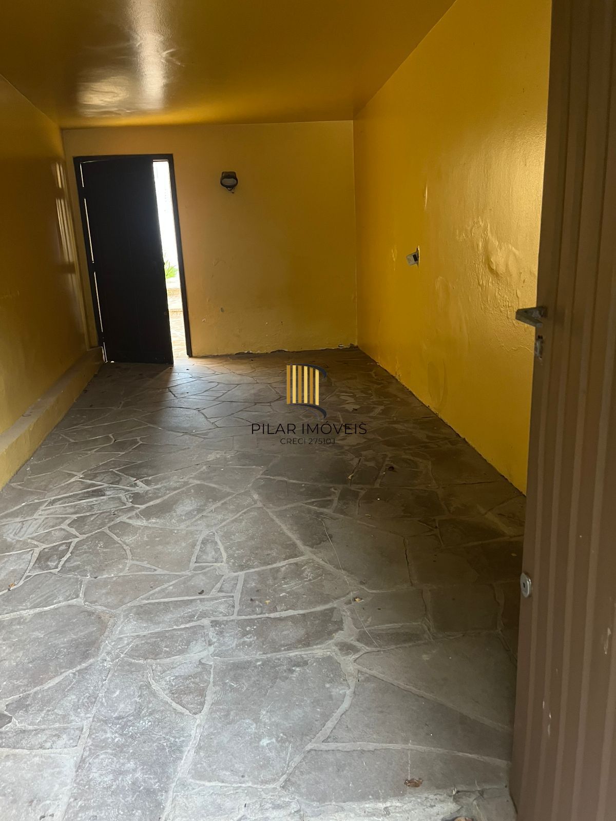 Casa ampla com potencial residencial e comercial | 220m² | Porto Alegre, Rio Grande do Sul