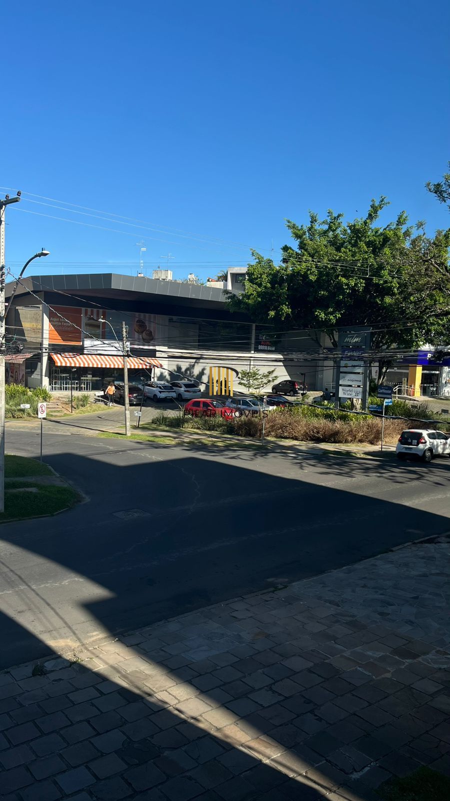 Amplo apartamento no Chácara das Pedras com 120m² e vaga de garagem – a 1km do Iguatemi