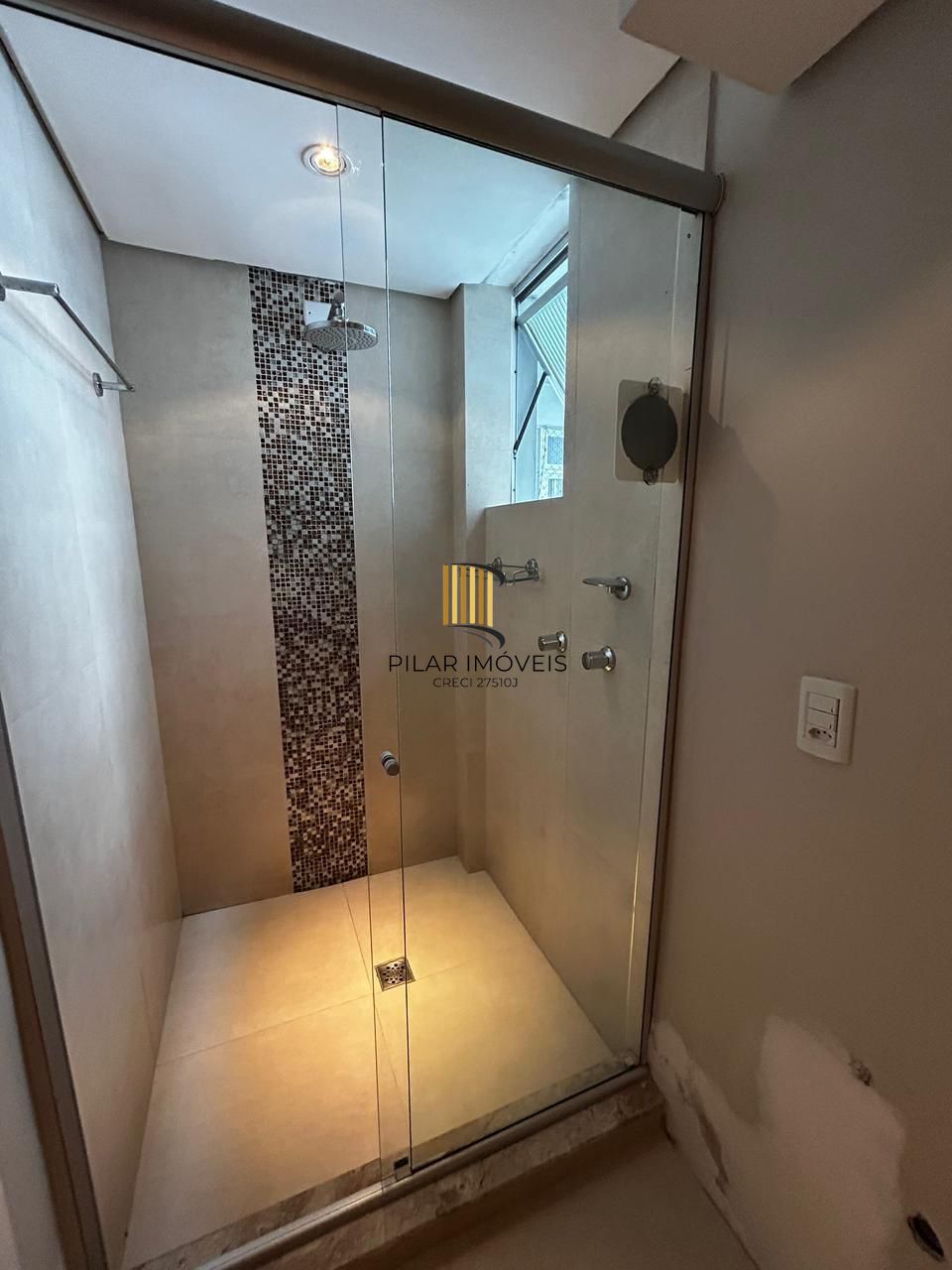 Amplo Apartamento de 183m² na Anita Garibaldi com 2 Vagas, Depósito e Projeto para Cobertura