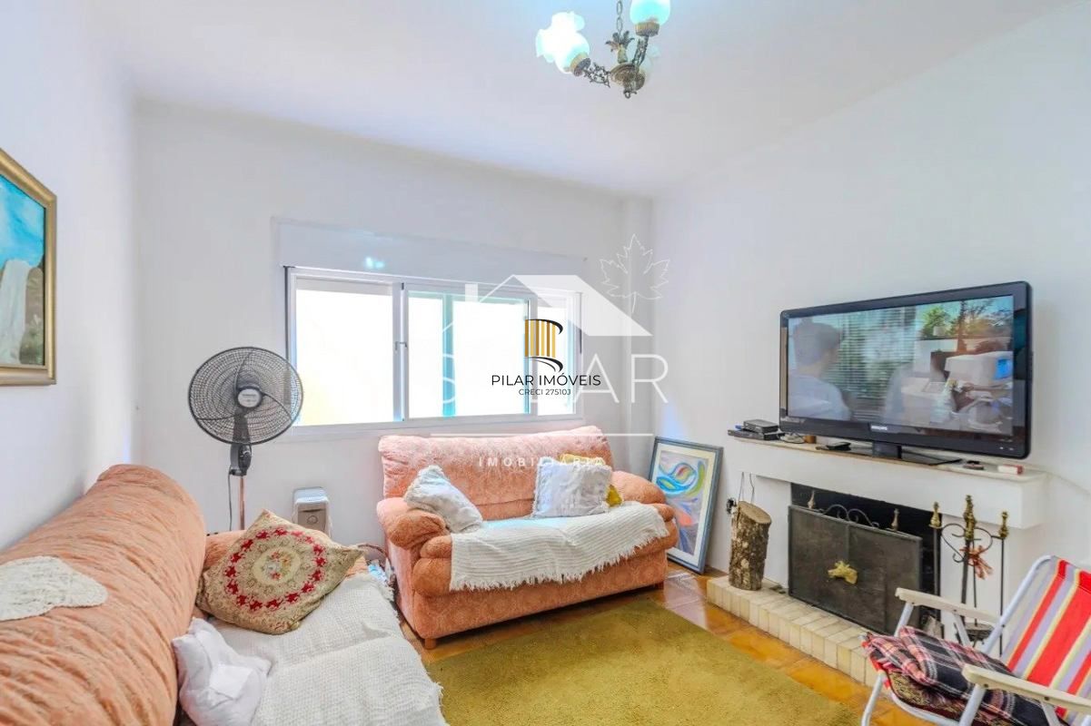 Casa com piscina no Bairro Partenon – Porto Alegre – RS