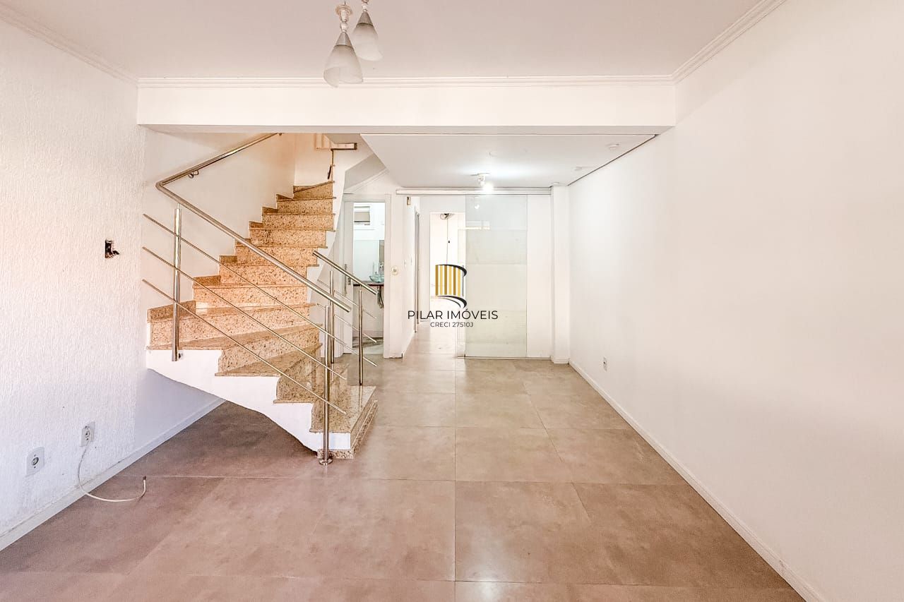 Casa de Condomínio 2 dormitórios no bairro Passo da Areia