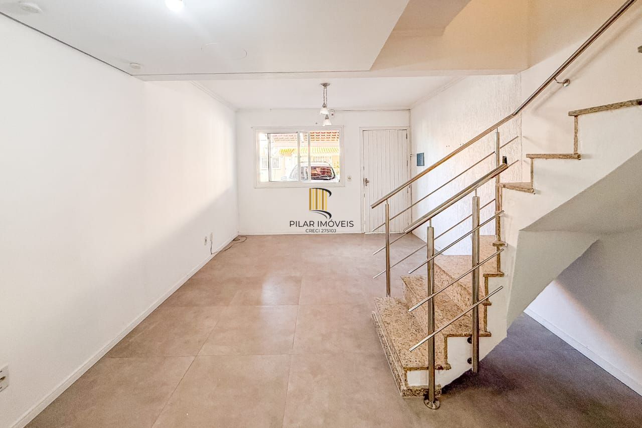 Casa de Condomínio 2 dormitórios no bairro Passo da Areia