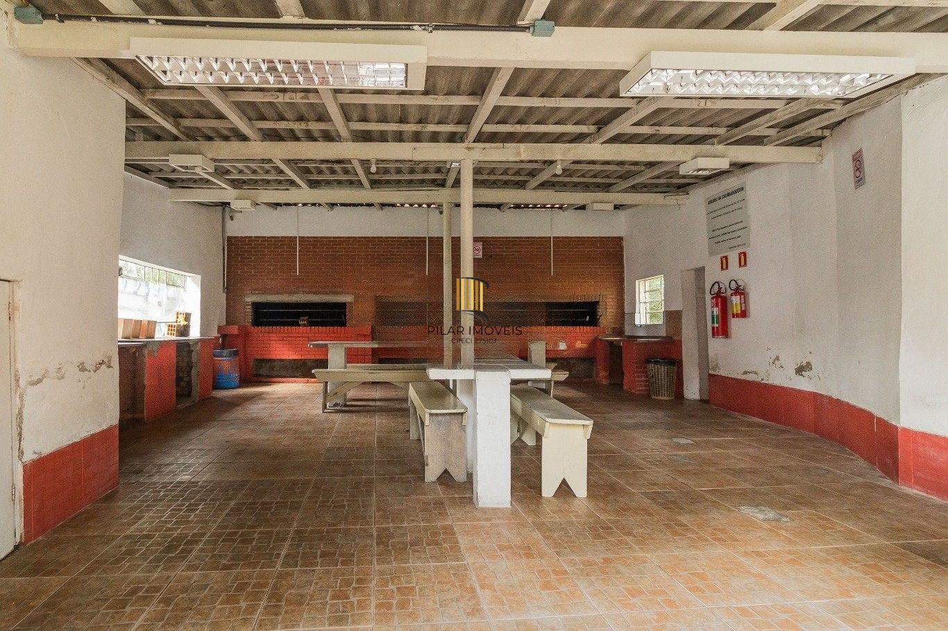 Excelente oportunidade para quem busca praticidade, conforto e boa localização, no bairro Jardim Itu em Porto Alegre.