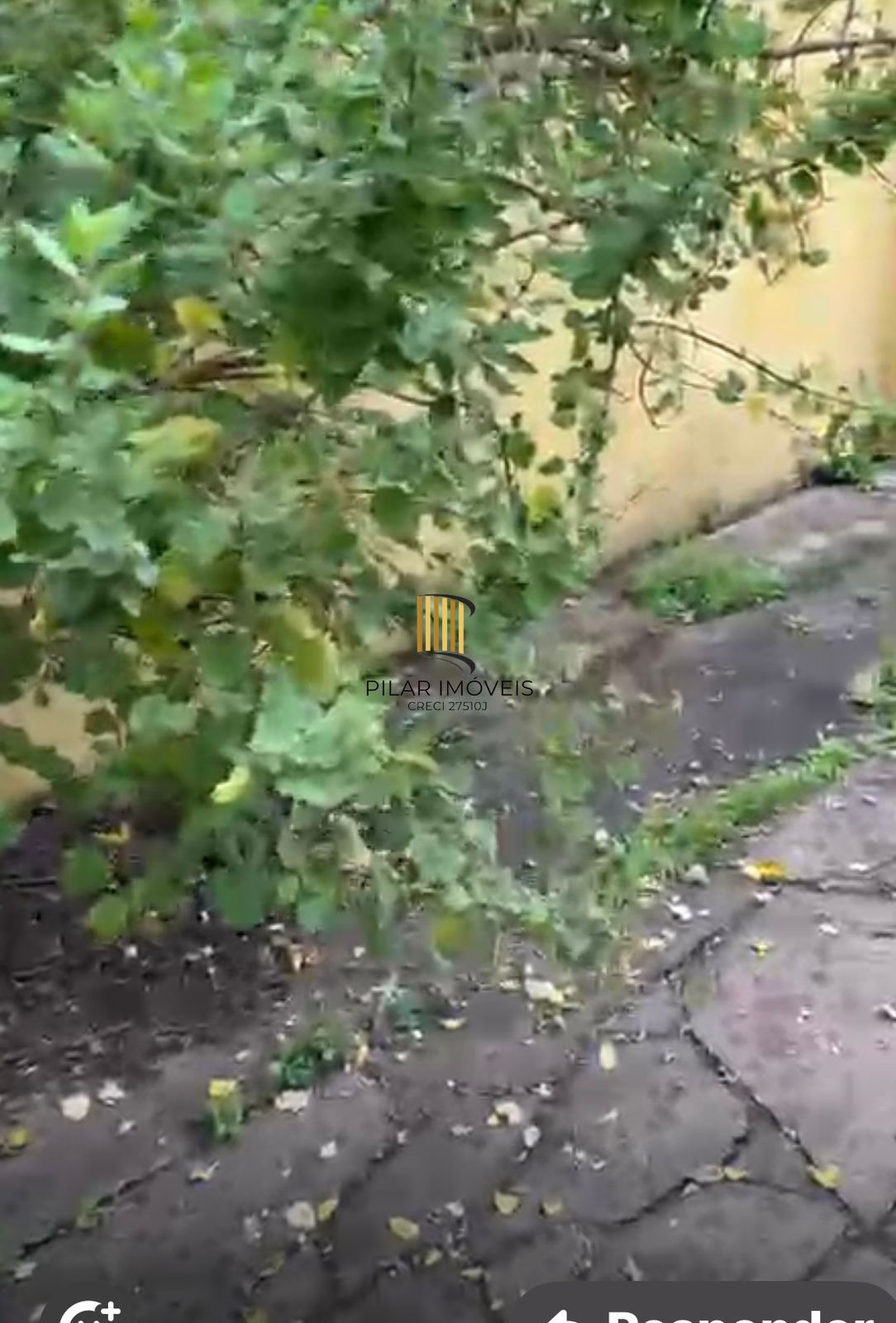 JK térreo, com espaço garden de aproximadamente 40m², Bairro Azenha, Porto Alegre/RS