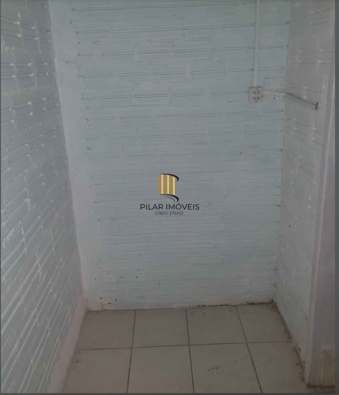 Casa de 02 pavimentos, Bairro Jardim Algarve, Porto Alegre/RS