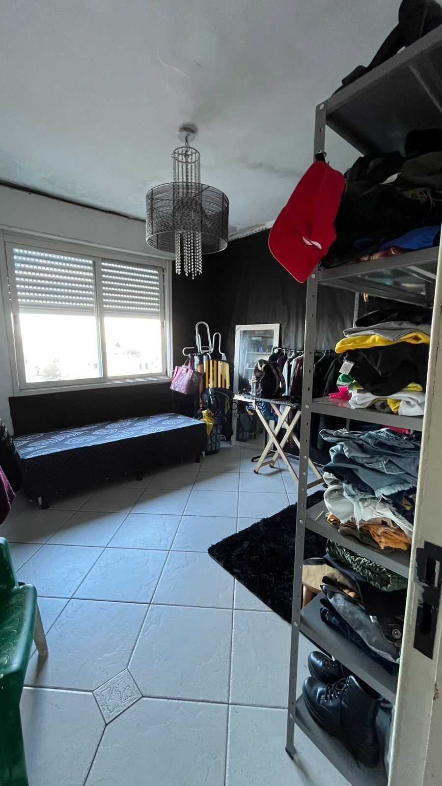 Cobertura com 03 dormitórios, Bairro Passo da Areia, Porto Alegre/RS